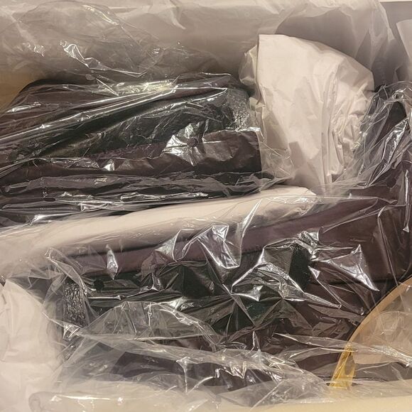 NIB Good American Chocolate Neoprene Chelsea Pointed Toe Women's 8 - Picture 9 of 12